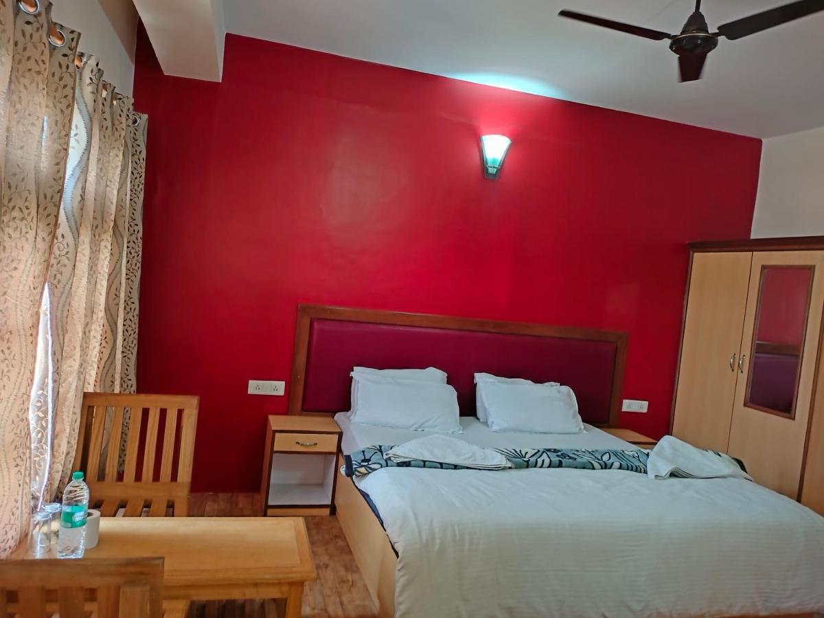 TSASKAN hotel Leh Bagian luar foto