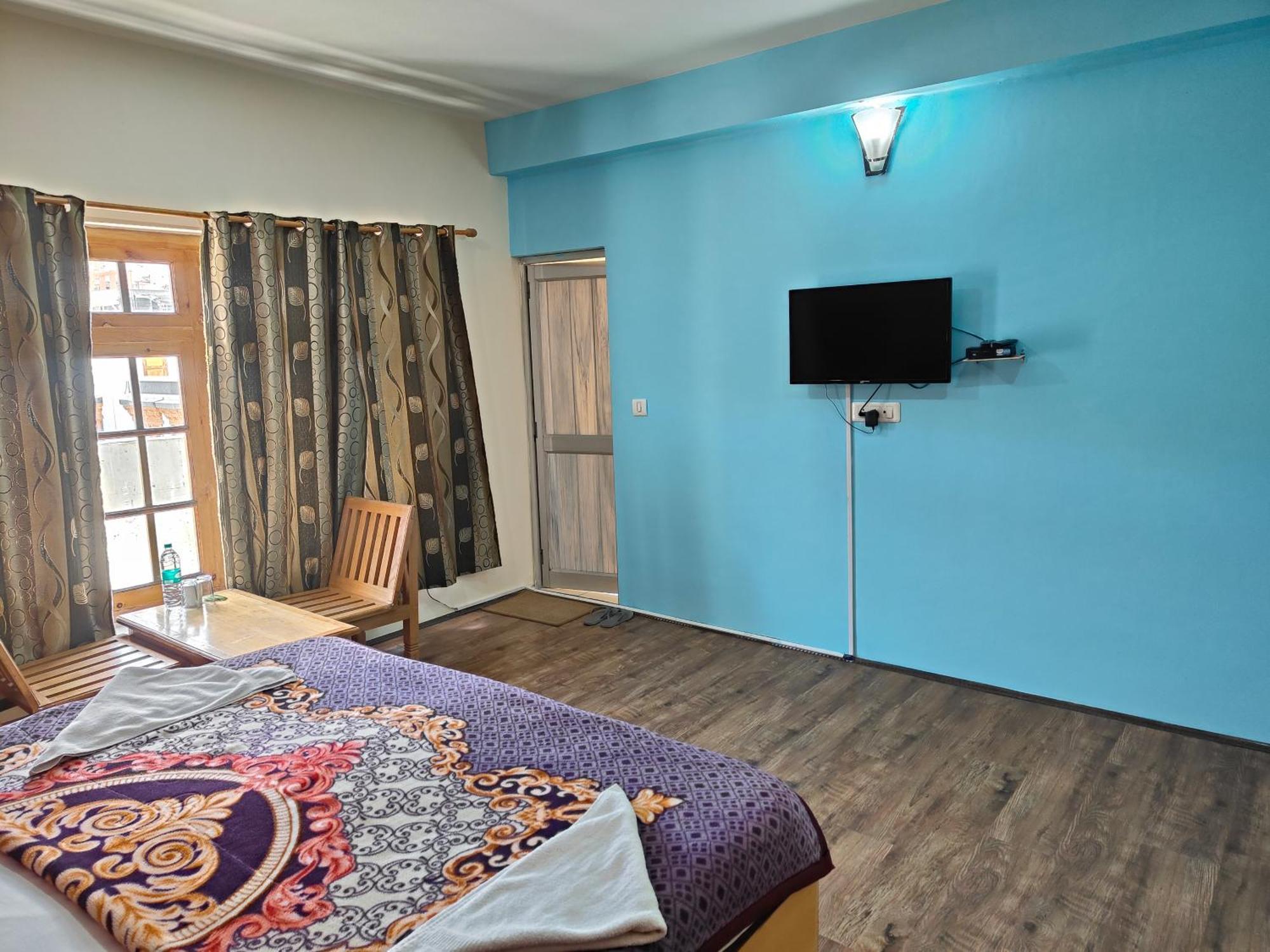 TSASKAN hotel Leh Bagian luar foto