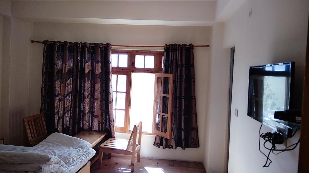 TSASKAN hotel Leh Bagian luar foto