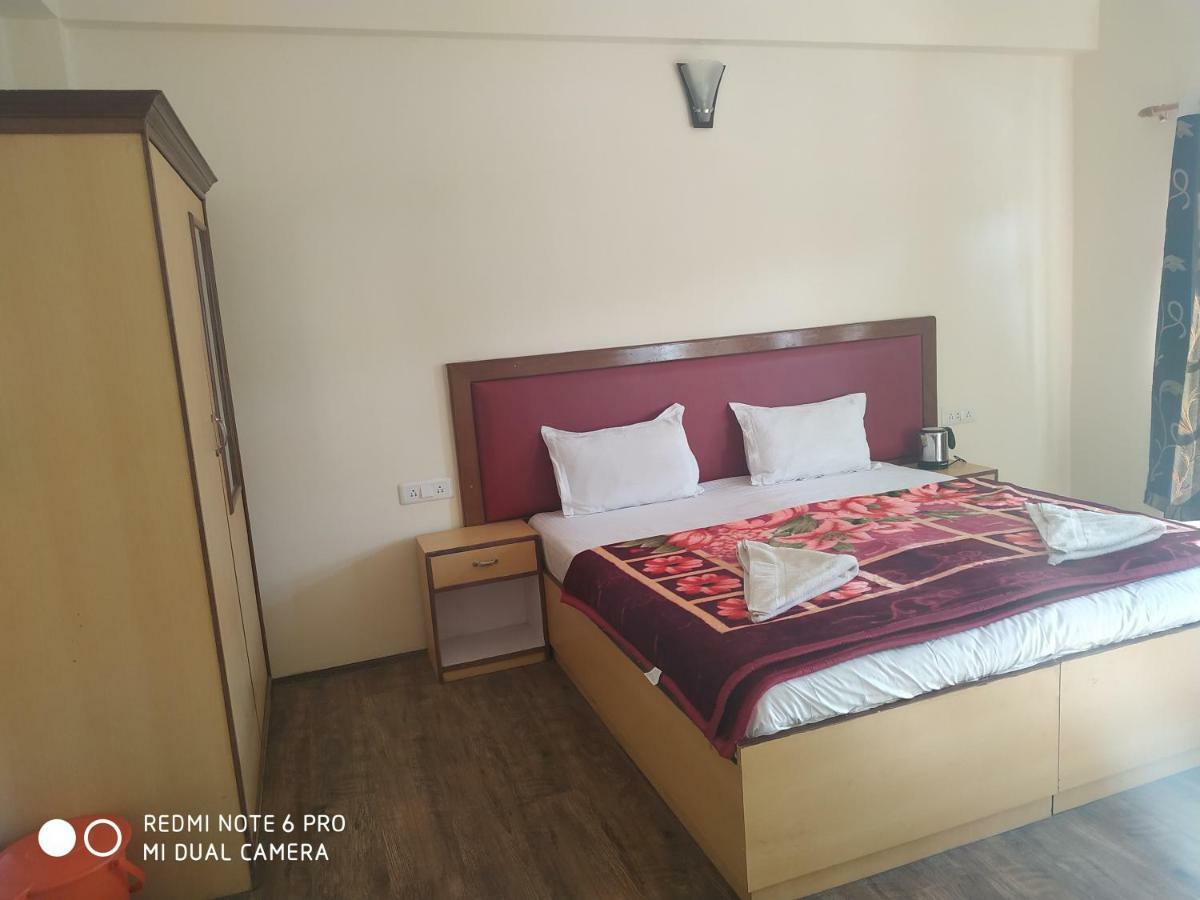 TSASKAN hotel Leh Bagian luar foto