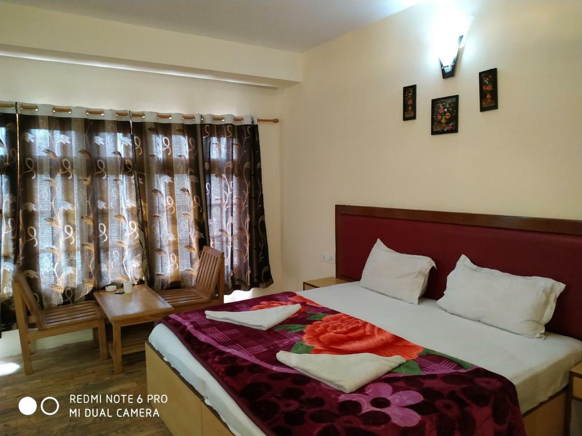 TSASKAN hotel Leh Bagian luar foto