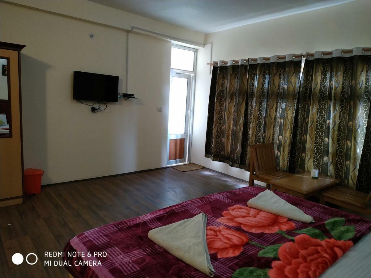 TSASKAN hotel Leh Bagian luar foto