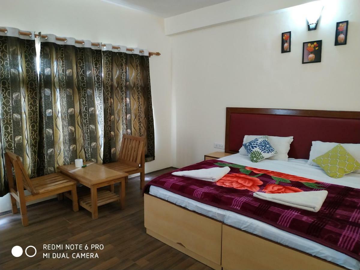 TSASKAN hotel Leh Bagian luar foto