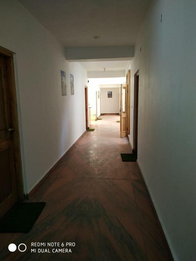 TSASKAN hotel Leh Bagian luar foto