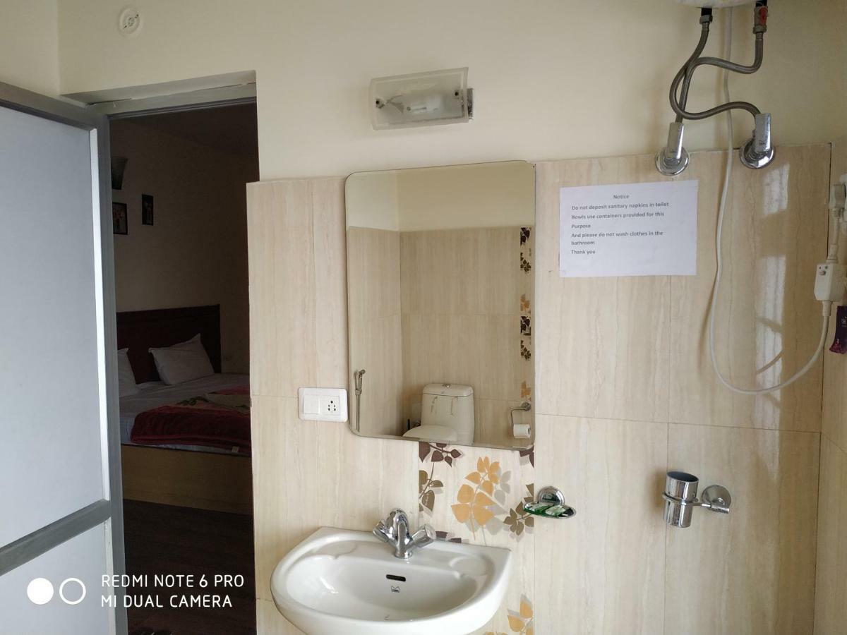TSASKAN hotel Leh Bagian luar foto